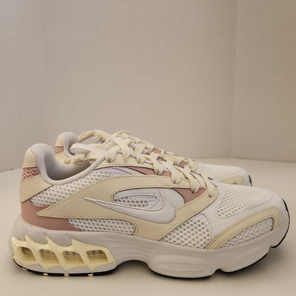 Nike W Zoom AIR FIRE CW3876 103 Size 9.5, Coconut Milk/Summit White - Picture 2 of 10